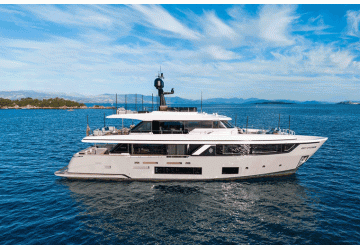 Custom Line Navetta 30